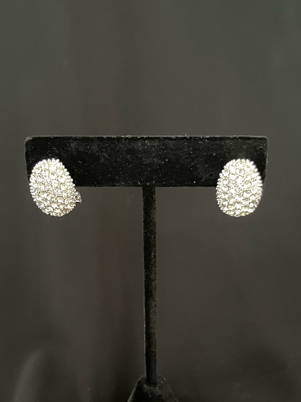 Crystal Cluster Oval Stud Earrings - Silver Sparkle
